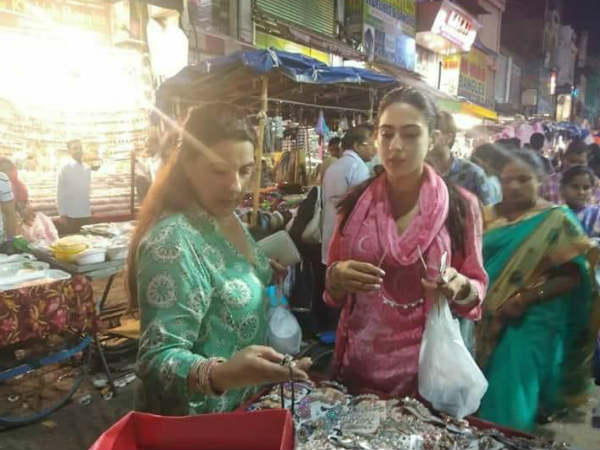   حیدرآباد میں عید کی شاپنگ میں مصروف دیکھے سیف علی خان کی بیٹی اور امرتا 