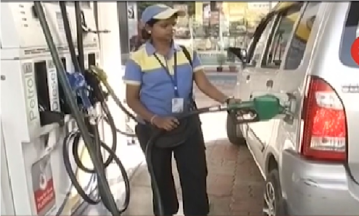 حیدرآباد میں پٹرول کی قیمت فی لیٹر 119.49روپئے درج