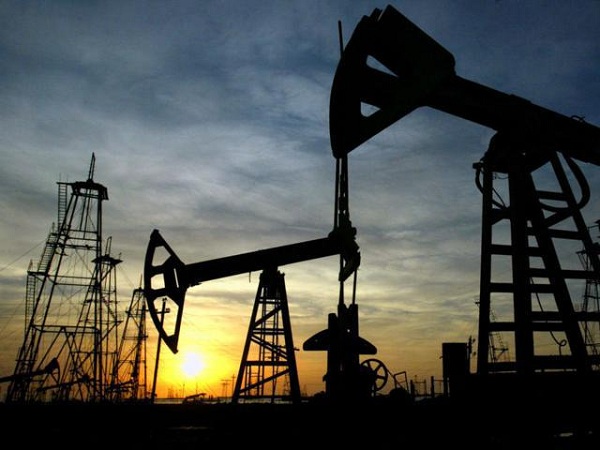 خام تیل کی قیمت میں کمی