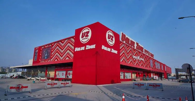 حیدرآباد کے سب سے بڑے آؤٹ لیٹ مال ’ویلیو زون ہائپر مارٹ‘ کا افتتاح