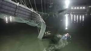 موربی پل گرنے سے مرنے والوں کی تعداد 141 تک پہنچ گئی