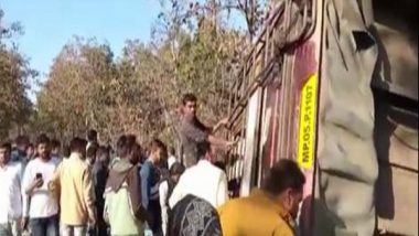 مدھیہ پردیش میں مسافر بس الٹنے سے 22 افراد زخمی