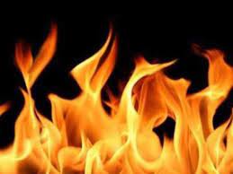 دہلی  کے گاندھی نگر میں زبردست آگ سے ایک شخص کی موت