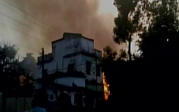 جھارکھنڈ میں پٹاخے کی فیکٹری آگ سے 8 افراد ہلاک