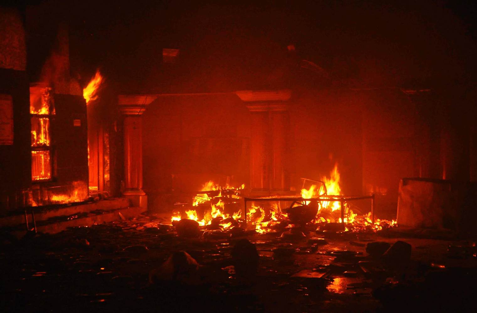 ایودھیا میں مندر احاطے میں آتشزدگی، ایک ہلاک، ایک زخمی