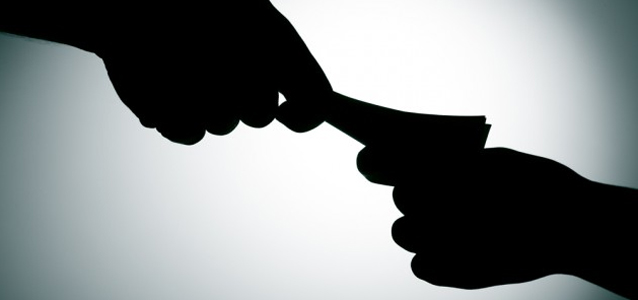 انکم ٹیکس محکمہ کے جوائنٹ کمشنر رشوت لیتے گرفتار