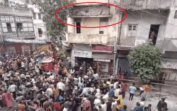 احمد آباد میں جگن ناتھ رتھ یاترا کے دوران بالکونی گر گئی:  ایک کی موت