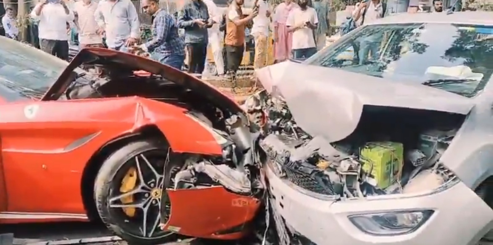 حیدرآباد: جوبلی ہلز میں کار حادثہ