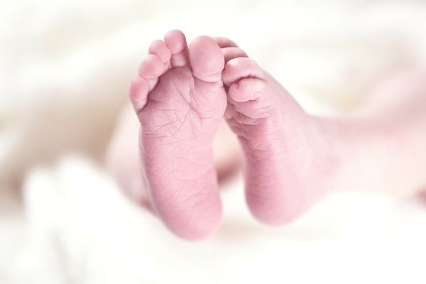 حیدرآباد کے میاں پور علاقہ میں شیرخوار لڑکی کی مشتبہ حالت میں موت
