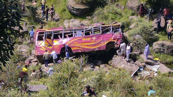 راجوری سڑک حادثے میں کئی افراد کی موت واقع ہونے کا خدشہ