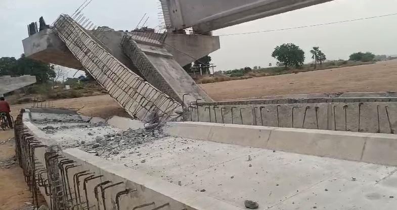 تلنگانہ: 9 سال قبل 49 کروڑ روپے کی لاگت سے تعمیر ہونے والا پل تیز آندھی کے باعث گر گیا