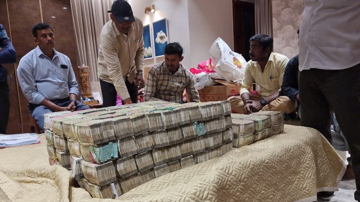 کرناٹک BJP ایم ایل اے کا بیٹا 40 لاکھ کی رشوت لیتے ہوئے گرفتار، مکان سے 6 کروڑ روپے ضبط