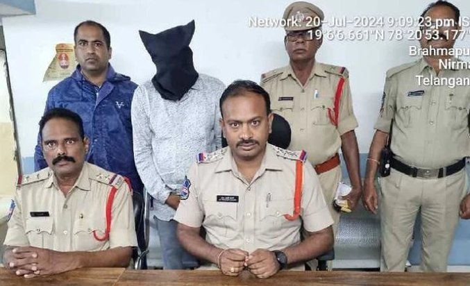 بے روزگار شوہر نے اپنے ہی گھر چور بن کر بیوی کے زیورات چرائے