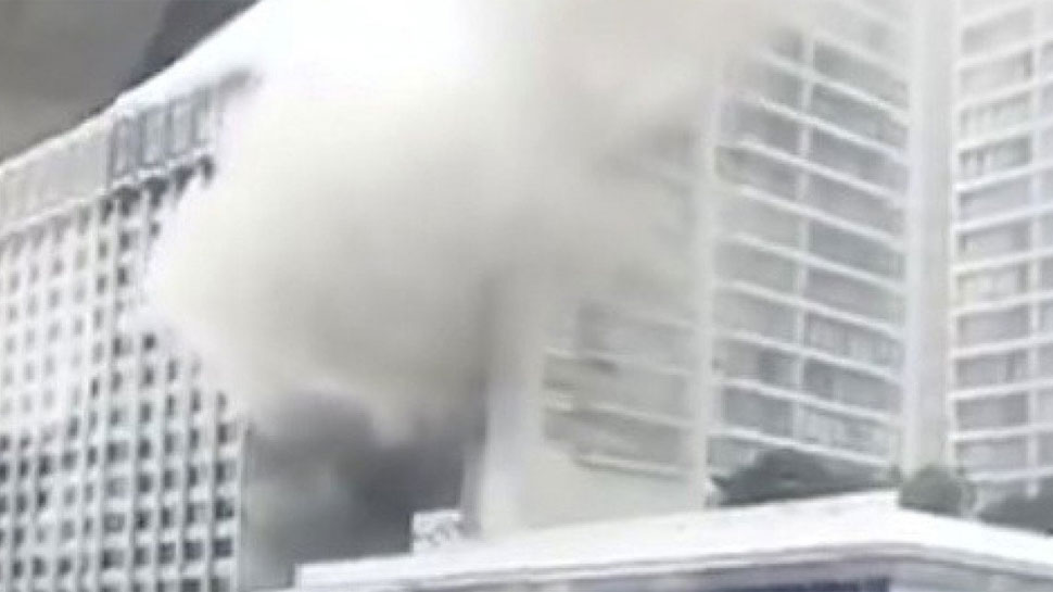 سنگاپور کے لکژری ہوٹل میں لگی آگ،500 لوگوں کو نکالا گیا باہر