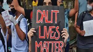 کرناٹک پولیس  نے بی جے پی کے حامی کے خلاف مبینہ طور پر 16 دلتوں پر حملہ کرنے اور انہیں کئی دنوں تک بند رکھنے کا مقدمہ درج کیا