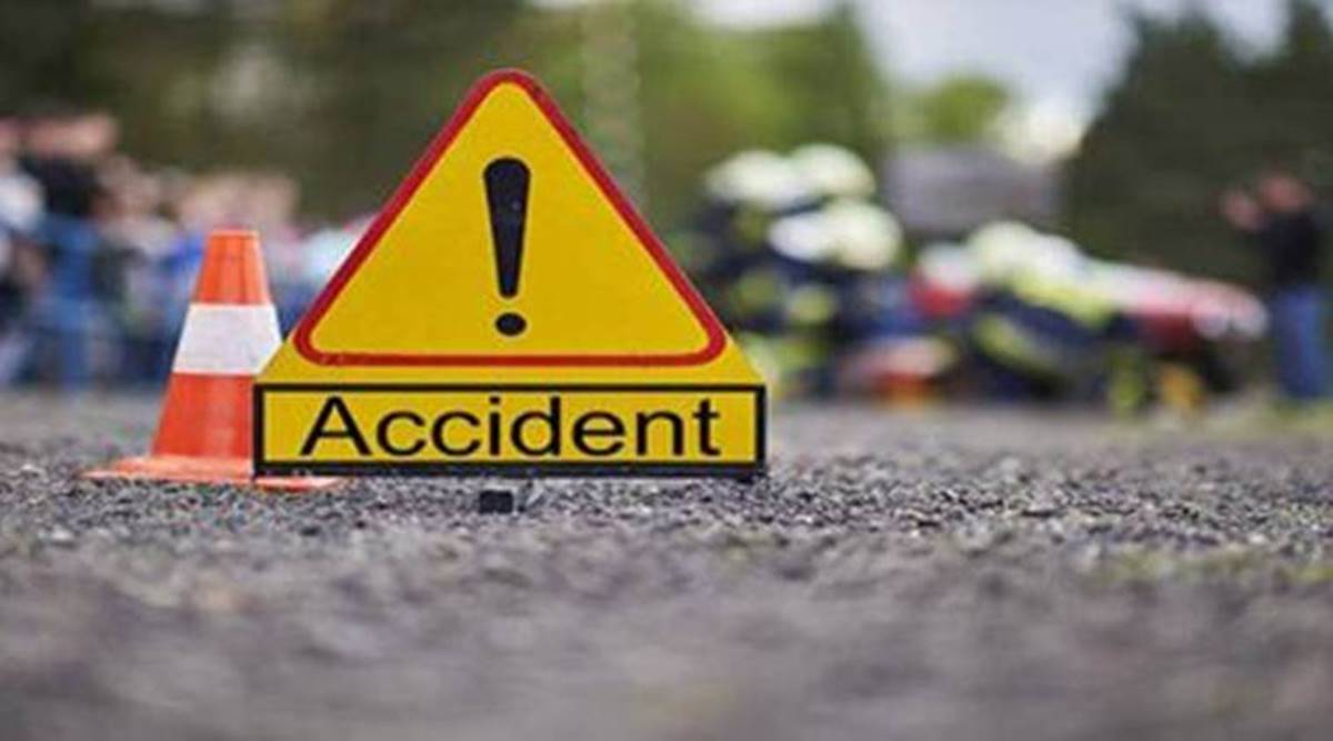 گجرات میں خوفناک سڑک حادثہ پیش آیا جس میں 4 افراد ہلاک