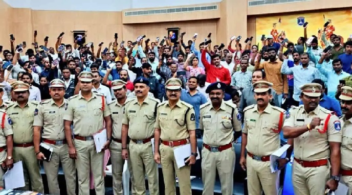 حیدرآباد میں 2 کروڑ روپے کے چوری اور  گم شدہ موبائل فون برآمد