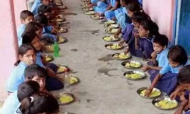 اقلیتی گروکل اسکول میں کھانا کھانے کے بعد 27 سے زائد طلبا بیمار