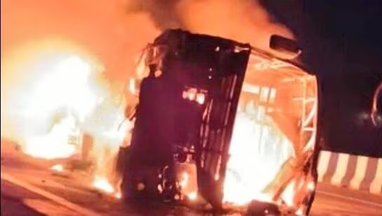 مہاراشٹر میں بس میں آگ لگنے سے 25 مسافر ہلاک