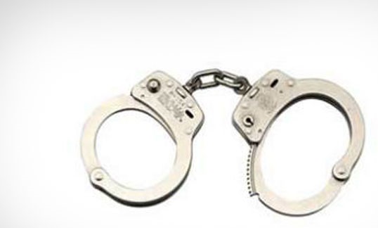 ماں نے کی نابالغ بیٹی کو 5 لاکھ روپے میں فروخت کرنے کی کوشش، گرفتار ہوئی