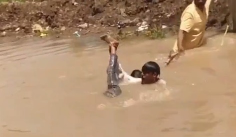 ناندیڑ میں افسوسناک حادثہ، نالے کے پانی میں ڈوب کر 4 اسکولی بچوں کی موت