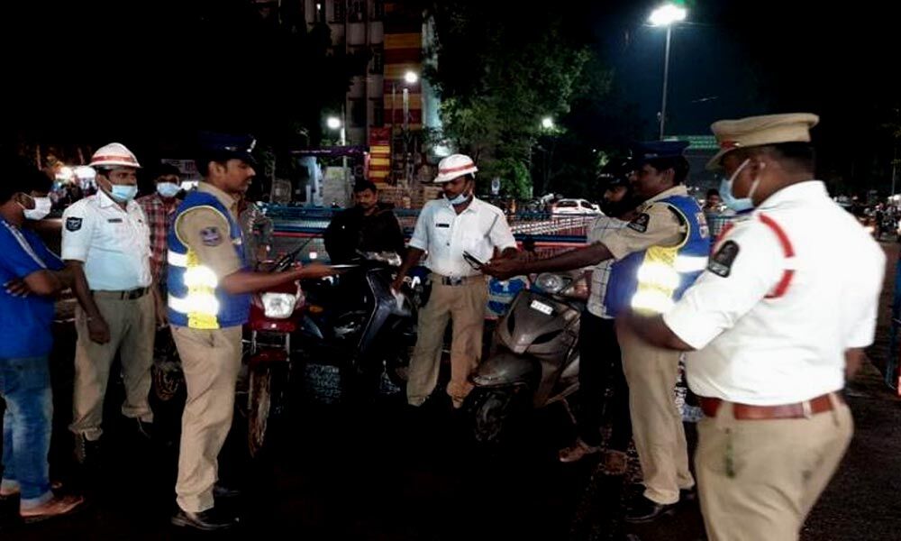 حیدرآباد میں نشے میں گاڑی چلانے پر 5 افراد کو جیل بھیج دیا گیا