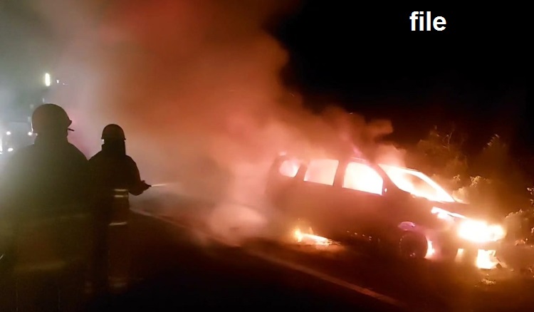 تلنگانہ:پولیس کی پٹرولنگ گاڑی میں اچانک آگ لگ گئی