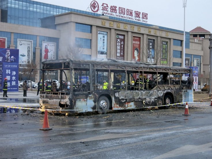 چین میں ایک بس میں آگ لگنے سے 17 ہلاک 