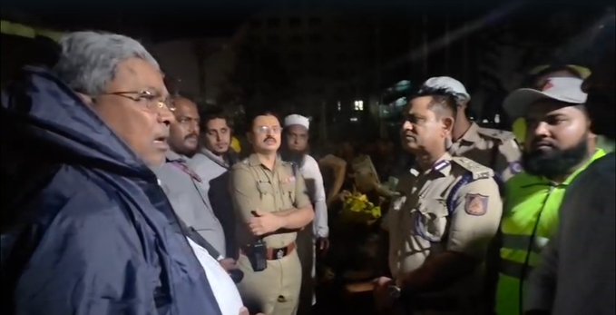 بنگلورو میں طوفانی بارش کے دوران ہاسپٹل کی دیوار گرنے سے 8 افراد ہلاک