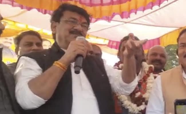 بی جے پی میں شامل ہوں ورنہ سی ایم کا بلڈوزر تیار ہے: مہندرسنگھ سسودیا