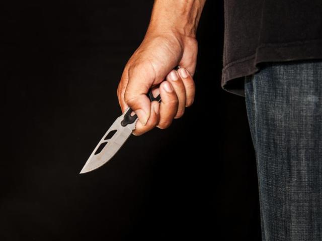 دہلی میں دوشیزہ پر چاقو سے وار کرکے قتل کرنے اولے ملزم کو 4 روزہ پولس تحویل میں جیل بھیجاگيا