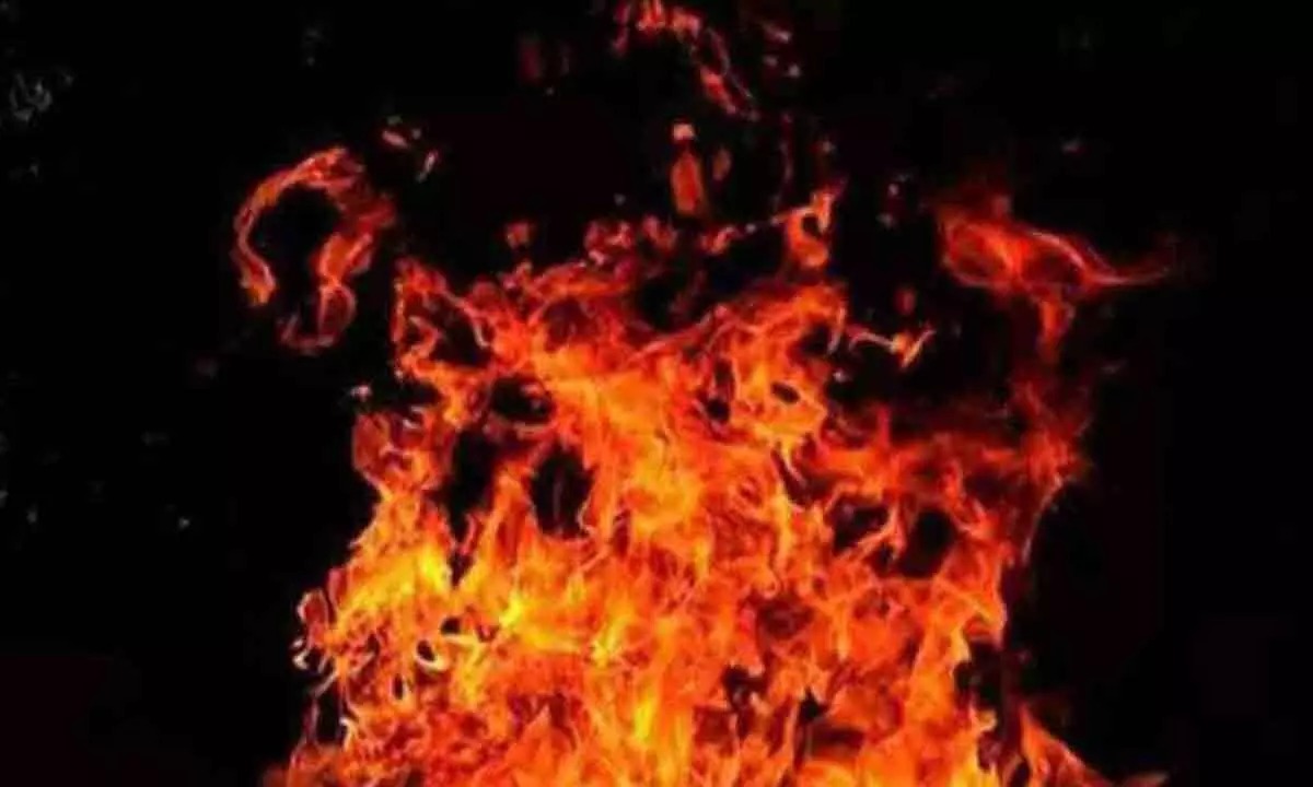 کوکٹ پلی کے امر اسپتال میں آگ لگ گئی 