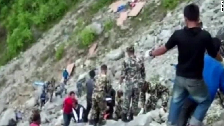 نیپال :بس حادثے میں 25لوگوں کی موت