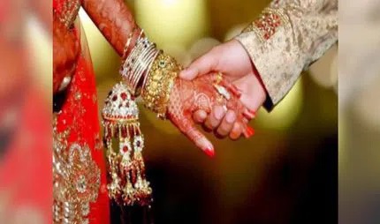 ایک منڈپ میں ایک دلہے سے دولڑکیوں کی شادی، تلنگانہ کے ضلع حکم میں عجیب و غریب واقعہ