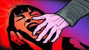 حیدرآباد میں دسویں جماعت کی طالبہ کے ساتھ پانچ ساتھیوں نے اجتماعی زیادتی کی