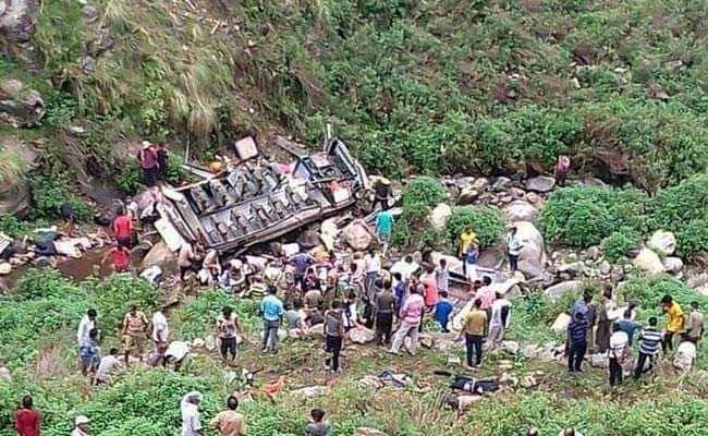 اتراکھنڈ میں خوفناک حادثہ، بس وادی میں گر گئی، 32 افراد ہلاک، ریسکیو آپریشن جاری