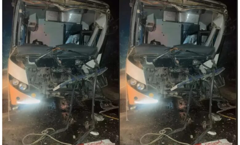 تلنگانہ کھمم میں بس اور لاری میں تصادم: 1 ہلاک، 36 زخمی