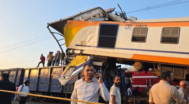 چھتیس گڑھ میں مسافر ٹرین اور مال گاڑی میں خوفناک تصادم، 6 ہلاک متعدد زخمی