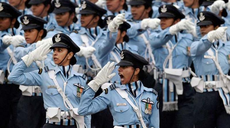 آئی اے ایف، بحریہ نے خواتین افسران کو گاروڈ کمانڈو فورس میں شامل ہونے کی اجازت دینے کا فیصلہ کیا