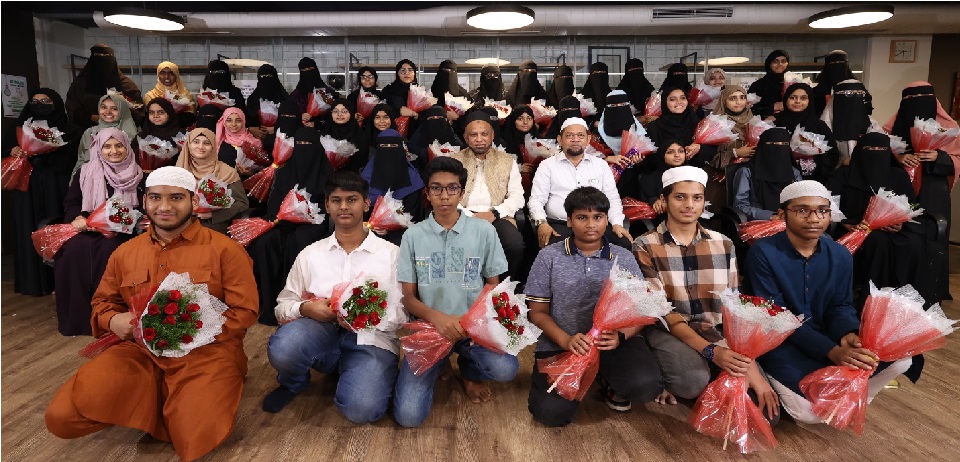 ۔ایم ایس کریئیٹو اسکول کے ایس ایس سی کے ٹاپرز کے اعزاز میں  تہنیتی تقریب