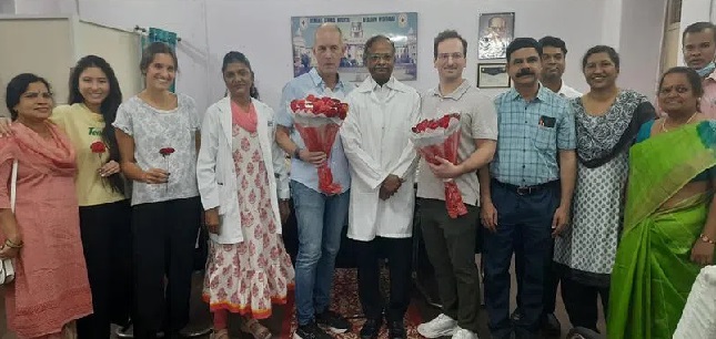 امریکی ڈاکٹروں نے حیدرآباد کے عثمانیہ جنرل اسپتال کا دورہ کیا