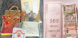 دیوالی کے موقع پر 144 گرام سونا اور 1 کلو چاندی بطور تحفہ