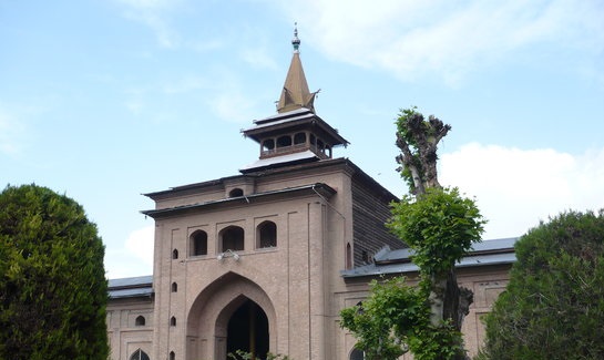 دوسرے جمعہ کو بھی جامع مسجد سری نگر میں نماز جمعہ ادا کرنے کی اجازت نہیں دی گئی :انجمن اوقاف جامع مسجد