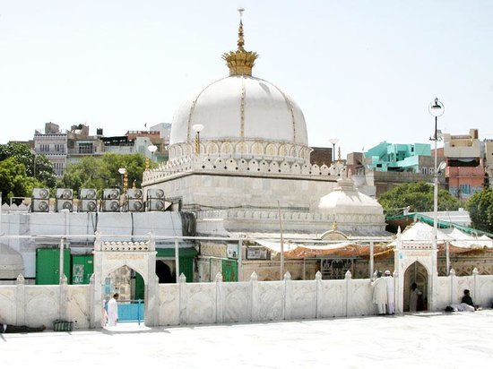 خواجہ غریب نواز ؒ کی شان میں گستاخی کرنے والے چینل کے خلاف مسلم وکلاء نے نوٹس بھیجا