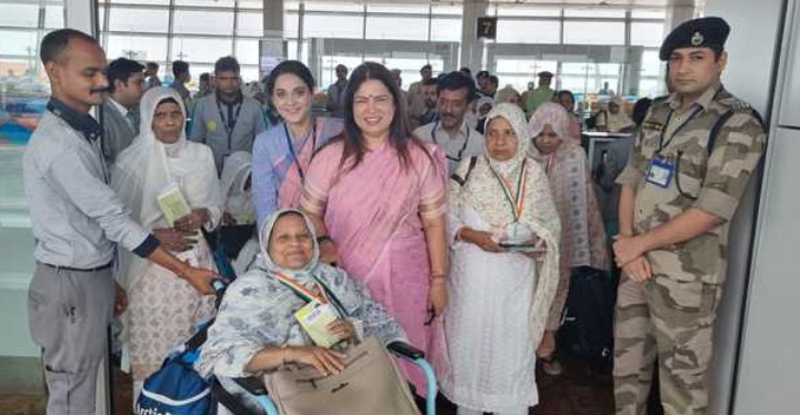 دہلی سے بغیر محرم کے 101 خاتون عازمین مدینہ منورہ کے لئے روانہ