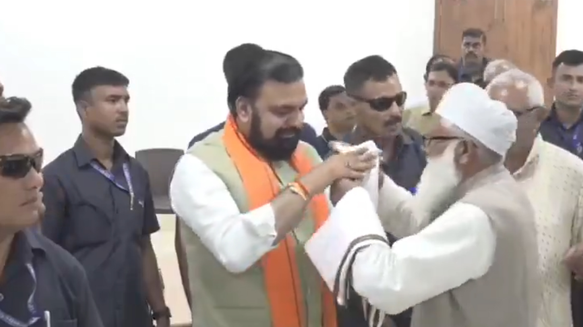 بہار کے وزیر اعلیٰ سمراٹ چودھری کا مسلم ٹوپی پہننے سے انکار، ریاست میں بڑا سیاسی تنازع کھڑا ہوگیا