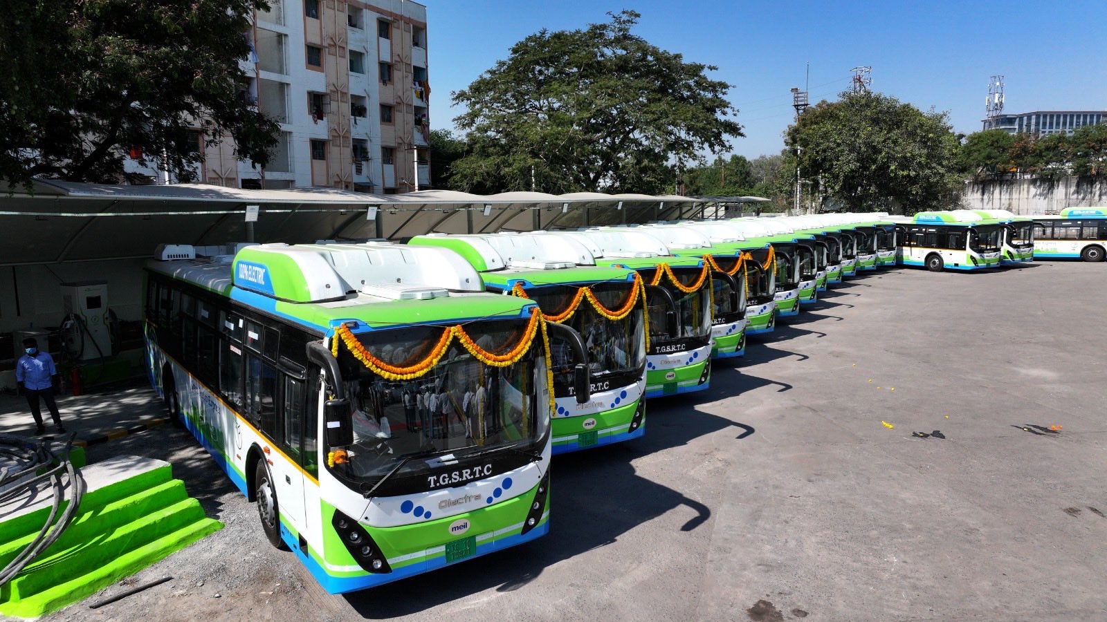 حیدرآباد میں 1,085 نئی الیکٹرک بسوں کی شمولیت، گرین ٹرانسپورٹ کی جانب بڑا قدم