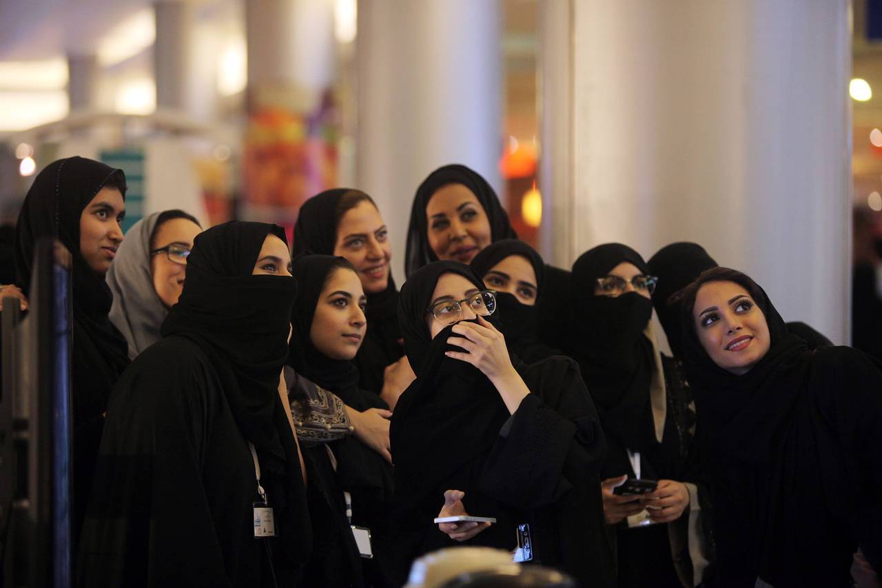 سعودی عرب کے بلدیاتی انتخابات میں پہلی مرتبہ عورتوں نے ووٹ ڈالے