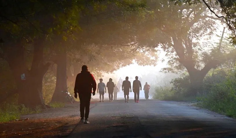 تلنگانہ میں سردی کی شدت میں اضافہ ہوا ہے اور کئی اضلاع میں درجہ حرارت خطرناک حد تک نیچے آگیا