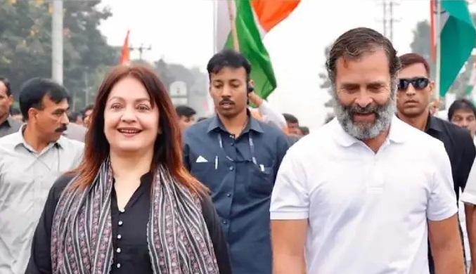پوجا بھٹ، راہل گاندھی کی بھارت جوڑویاترا میں شامل ہوئیں